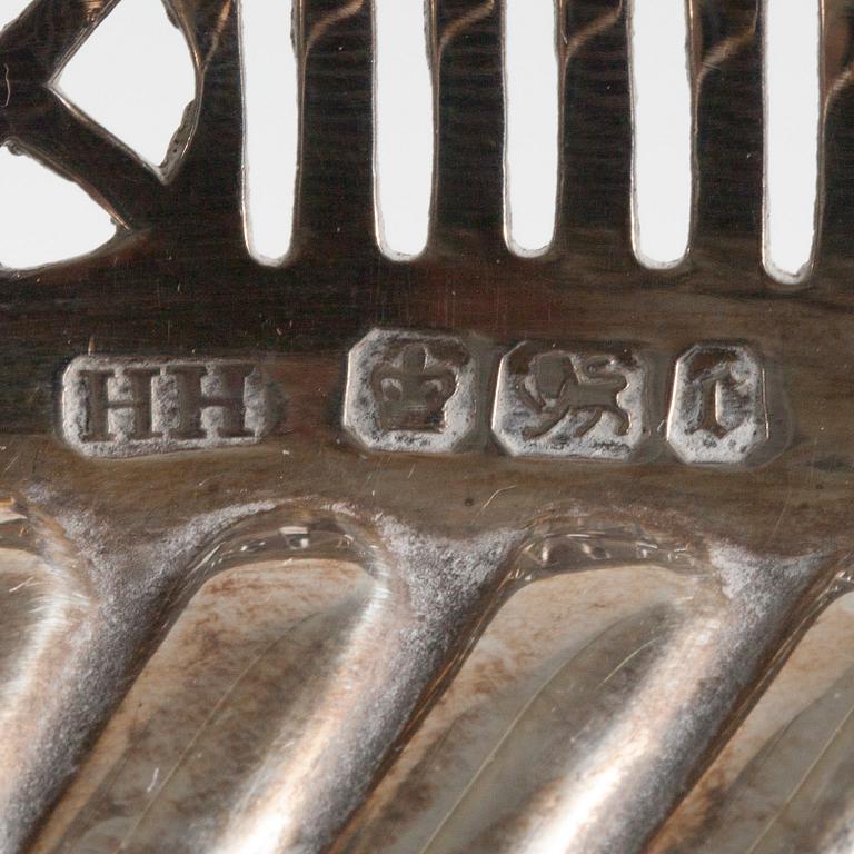 BRÖDKORG, silver, Sheffield, Englanti, 1895. Vikt 470 g.