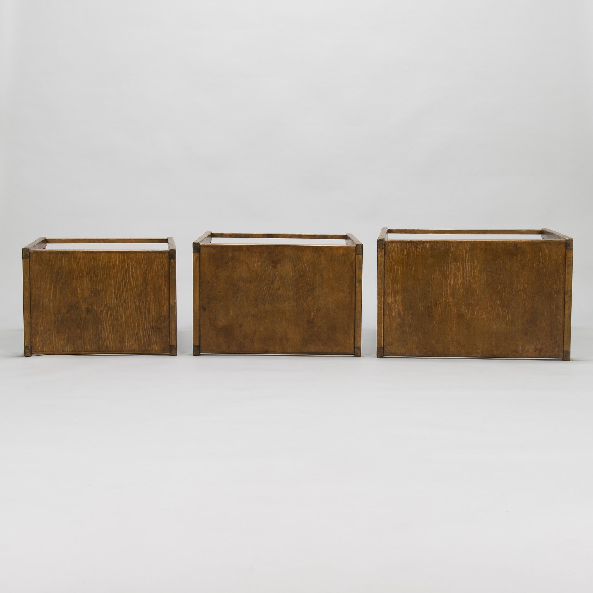 1930's 3-piece nesting tables.