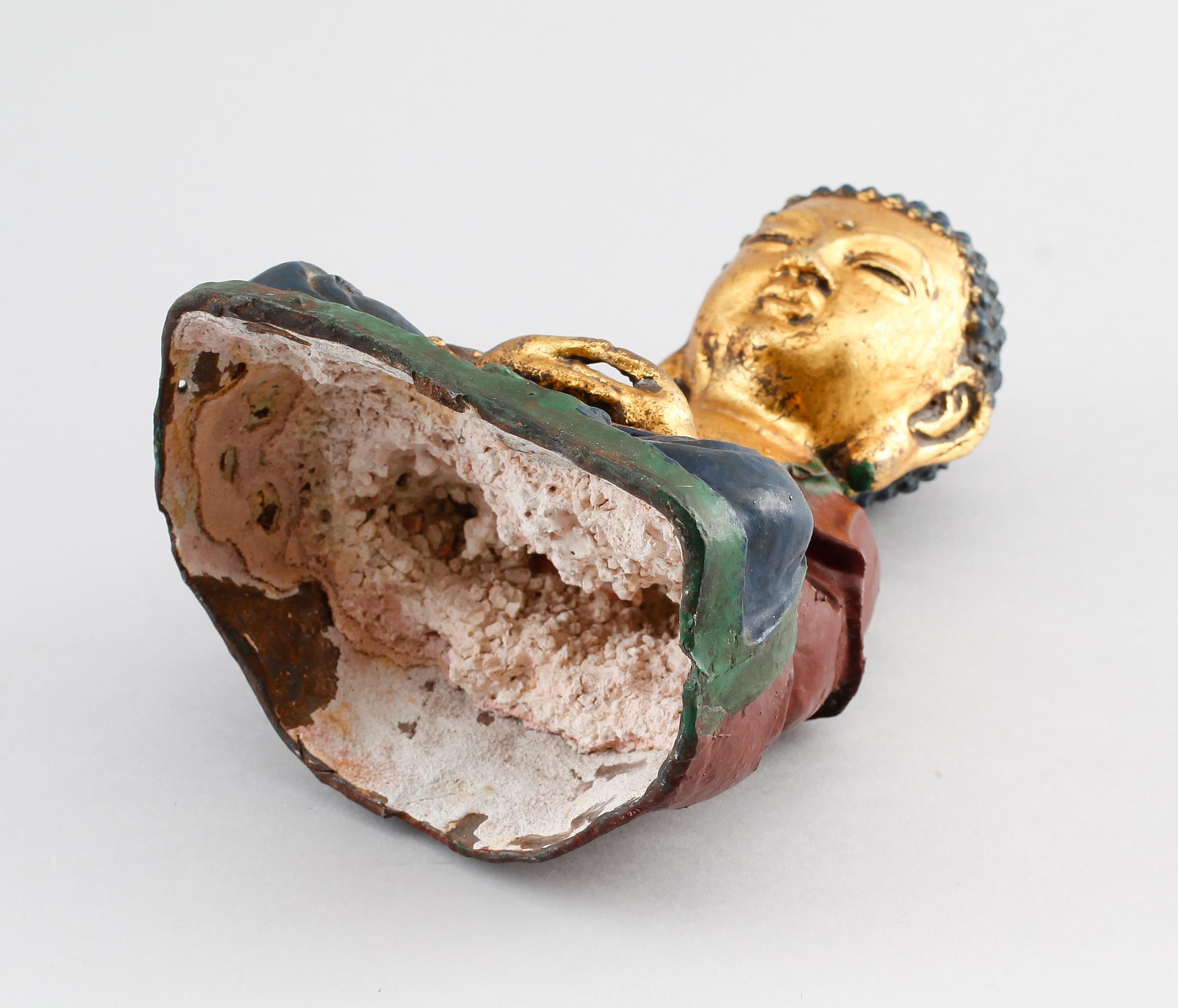 FIGUR, bemålat järn, ostasiatisk, sannolikt 1900-tal.