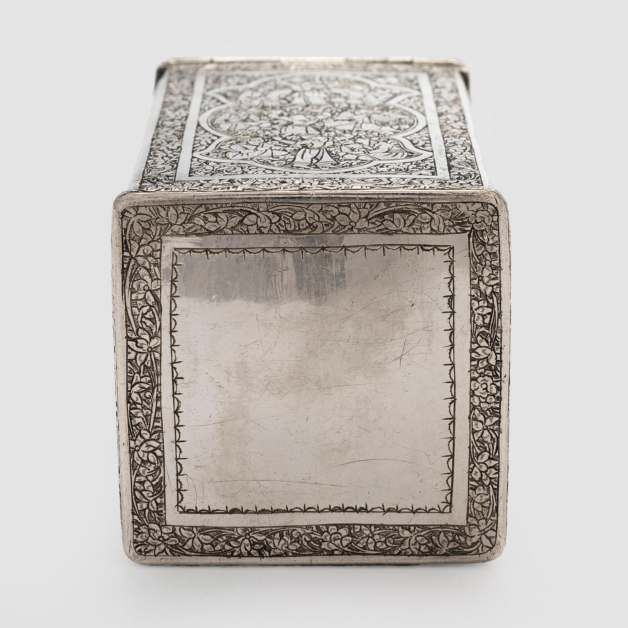 A Persian silver tea caddy, first half of the 20th century.