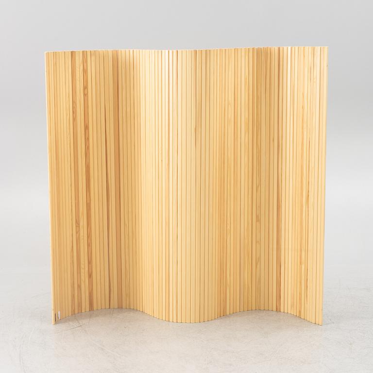 Alvar Aalto, a model 100 folding screen from Artek, Finland, contemporary.