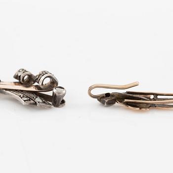 Necklace 14K gold and silver with rose-cut diamonds.