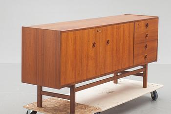 SIDEBOARD, teak, 1950-tal.