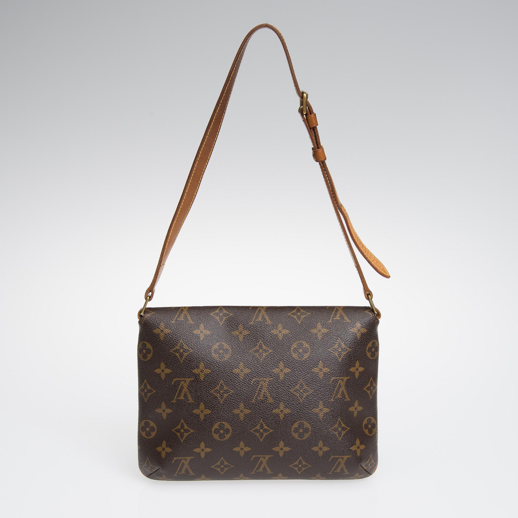 VÄSKA, "Musette Tango", Louis Vuitton.