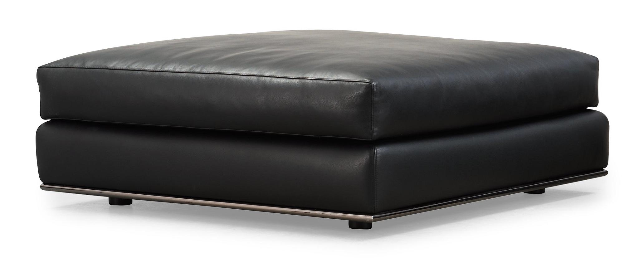 RODOLFO DORDONI, sittpuff, "Hamilton" modulo, Minotti, Italien efter 2004.