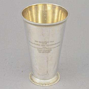 POKAL, silver, Carl Gustaf Hallberg, Stockholm, 1938, vikt 530 g.