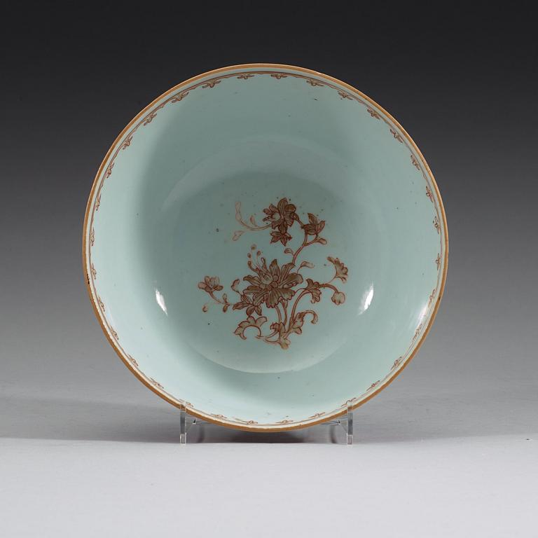 A famille rose lotus bowl, Qing dynasty Qianlong (1736-95).