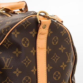 Louis Vuitton, a Monogram Canvas 'Keepall 55 Bandoulière' weekend bag.
