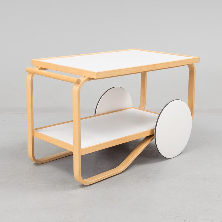 ALVAR AALTO, serveringsvagn, modell 98, Artek, 1900-talets slut.