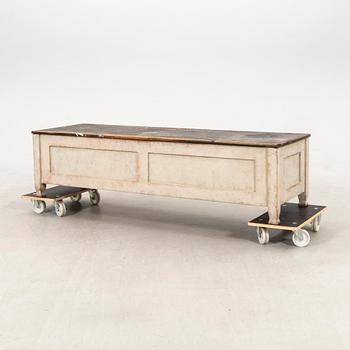 Bench/sideboard, first half of the 20th century.