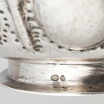 Kåsa, silver, möjligen Ferdinand Sehl d.ä. (1688-1731), Stockholm. Barock.