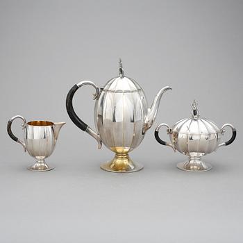 KAFFESERVIS, 3 delar, nysilver, CG Hallberg, 1900-talets första hälft.