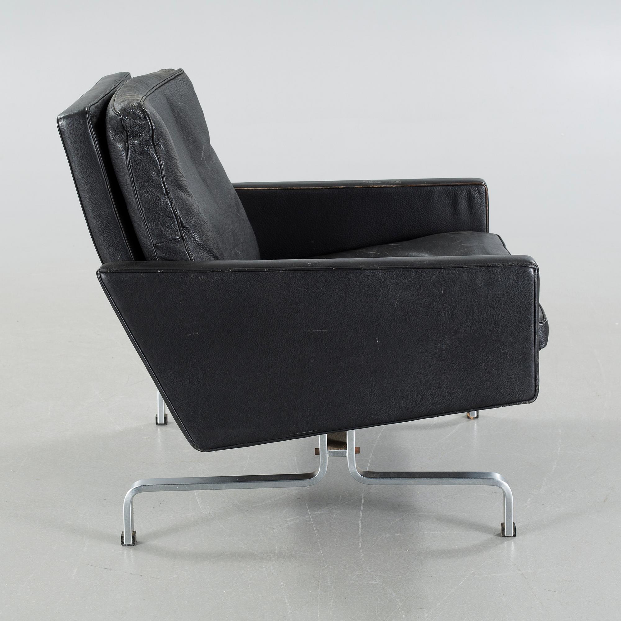A "PK31" chair, designed by Poul Kjaerholm, Fritz Hansen, 1983.
