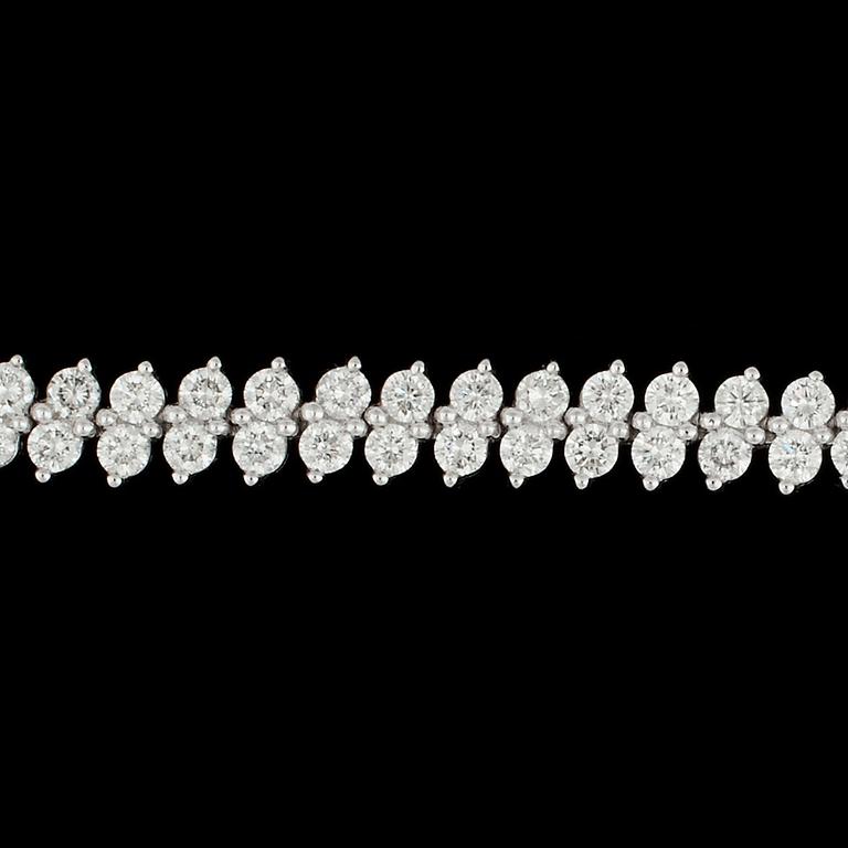 A brilliant cut diamond bracelet, tot. 5.68 cts.