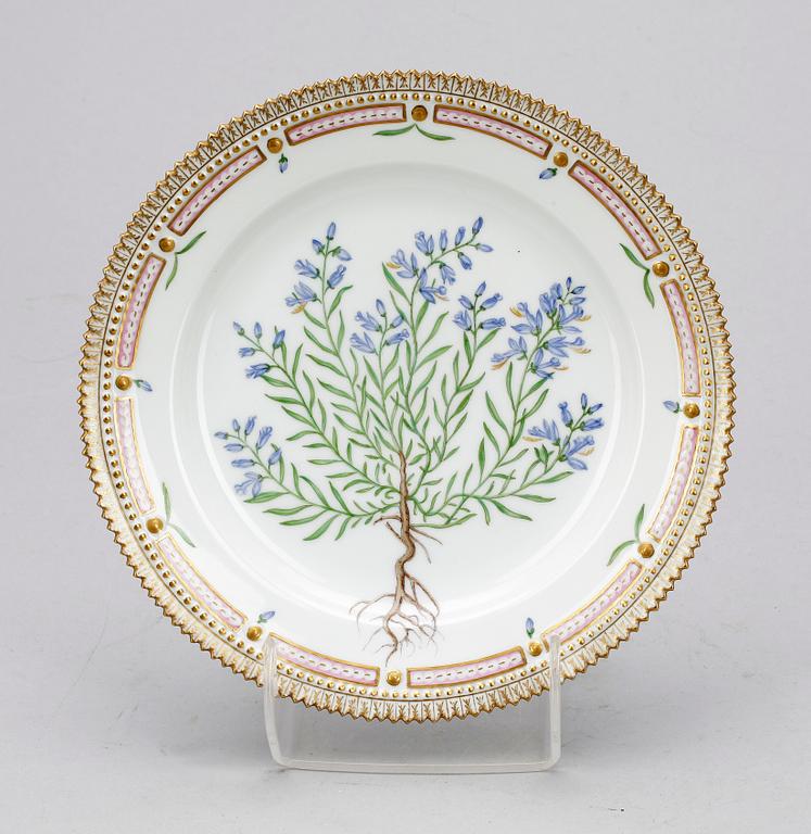 TALLRIK, porslin, Flora Danica. Royal Copenhagen.