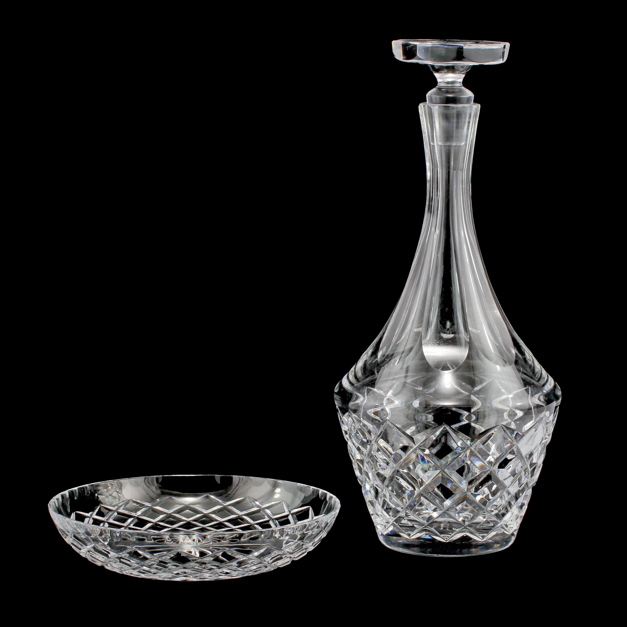 GLASSERVISDELAR, 89 st, mestadels "Karolina", Orrefors,1900-talets andra hälft.