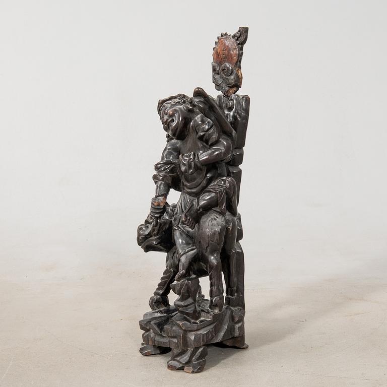 Skulptur Kina 1900-tal skuret trä.