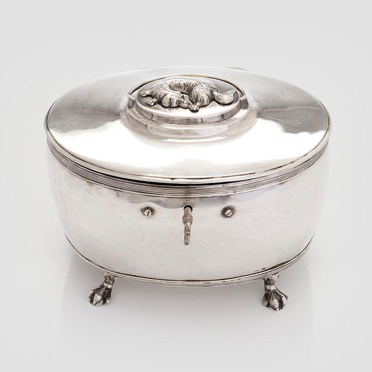 Gustaf Folcker, A silver sugar box, Stockholm 1818.
