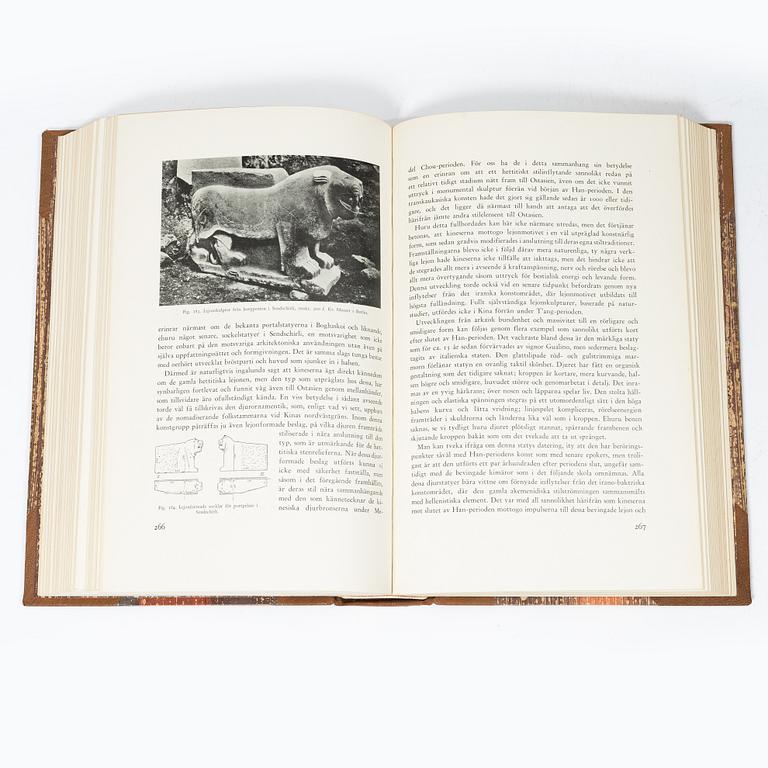 Osvald Sirén, "Kinas Konst under tre årtusenden", vol I-II, Stockholm 1942 och 1943.