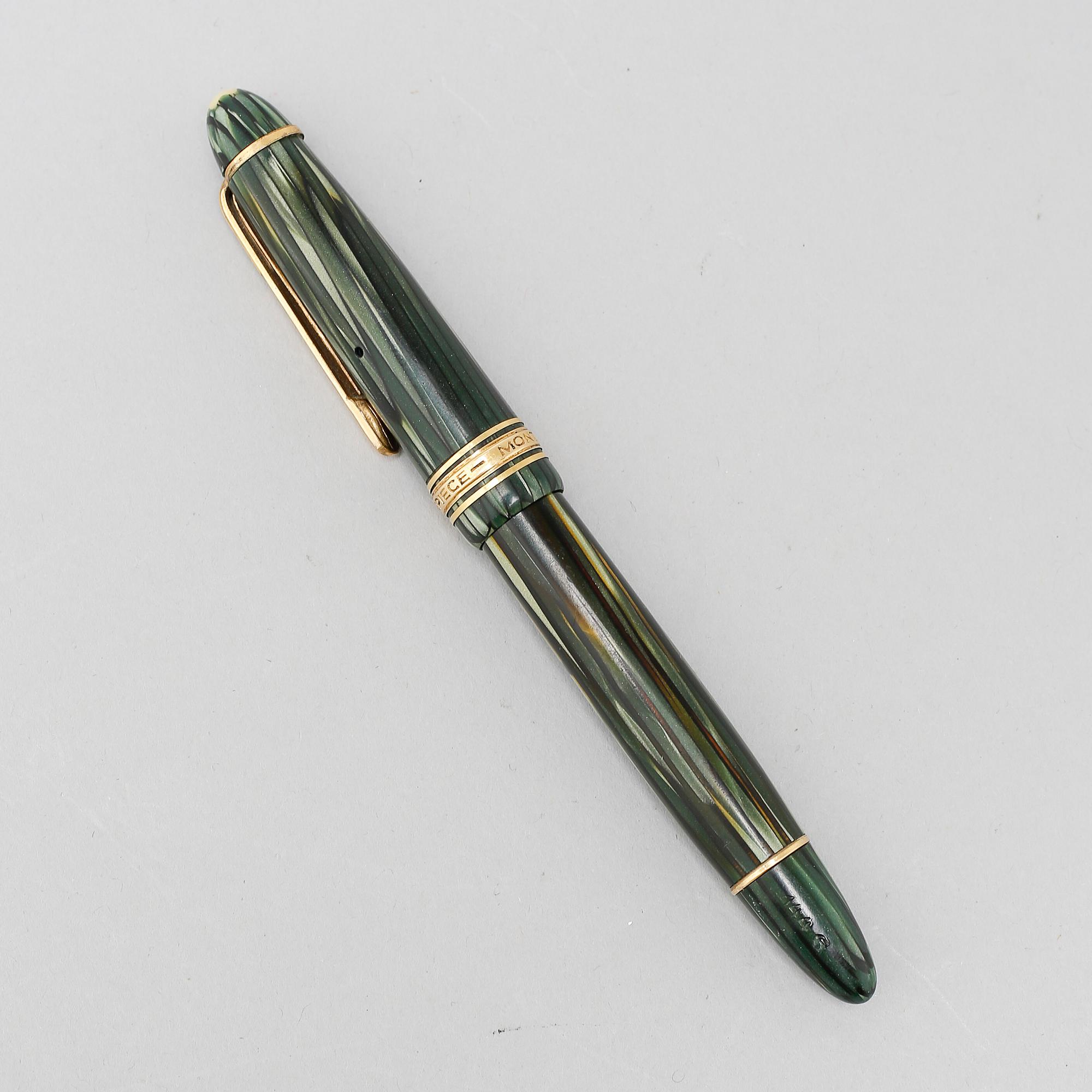 A mid 20th century Masterpiece M 144G Montblanc fountain pen. Bukowskis