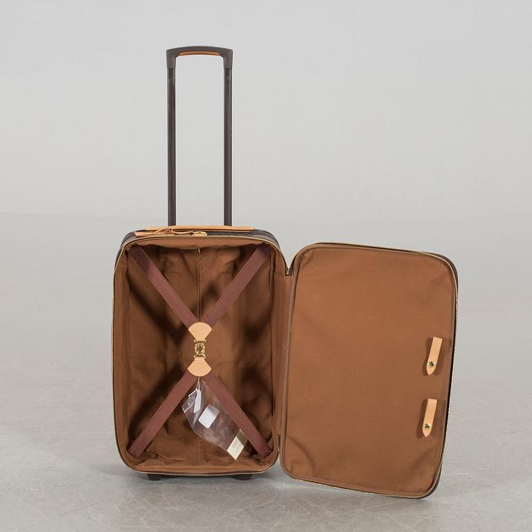 LOUIS VUITTON, cabin luggage, PEGASE 60, M23250, monogram canvas, ID holder marked UT.