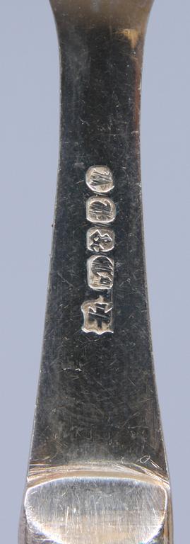 FISKBESTICK, 12 st, vitmetall, England.