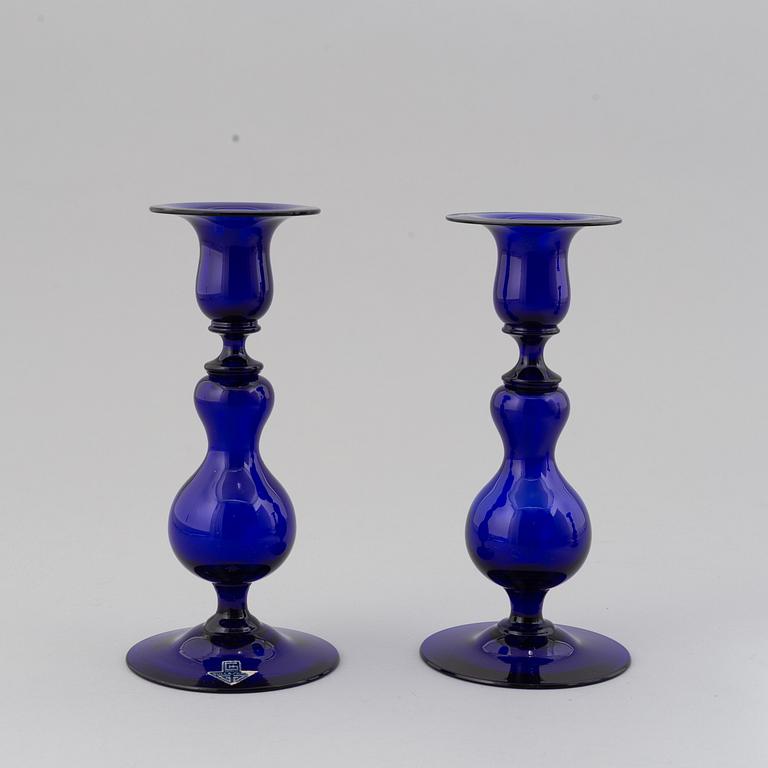 HUGO GEHLIN, a set of 4 glass candlesticks, Gullaskruf.