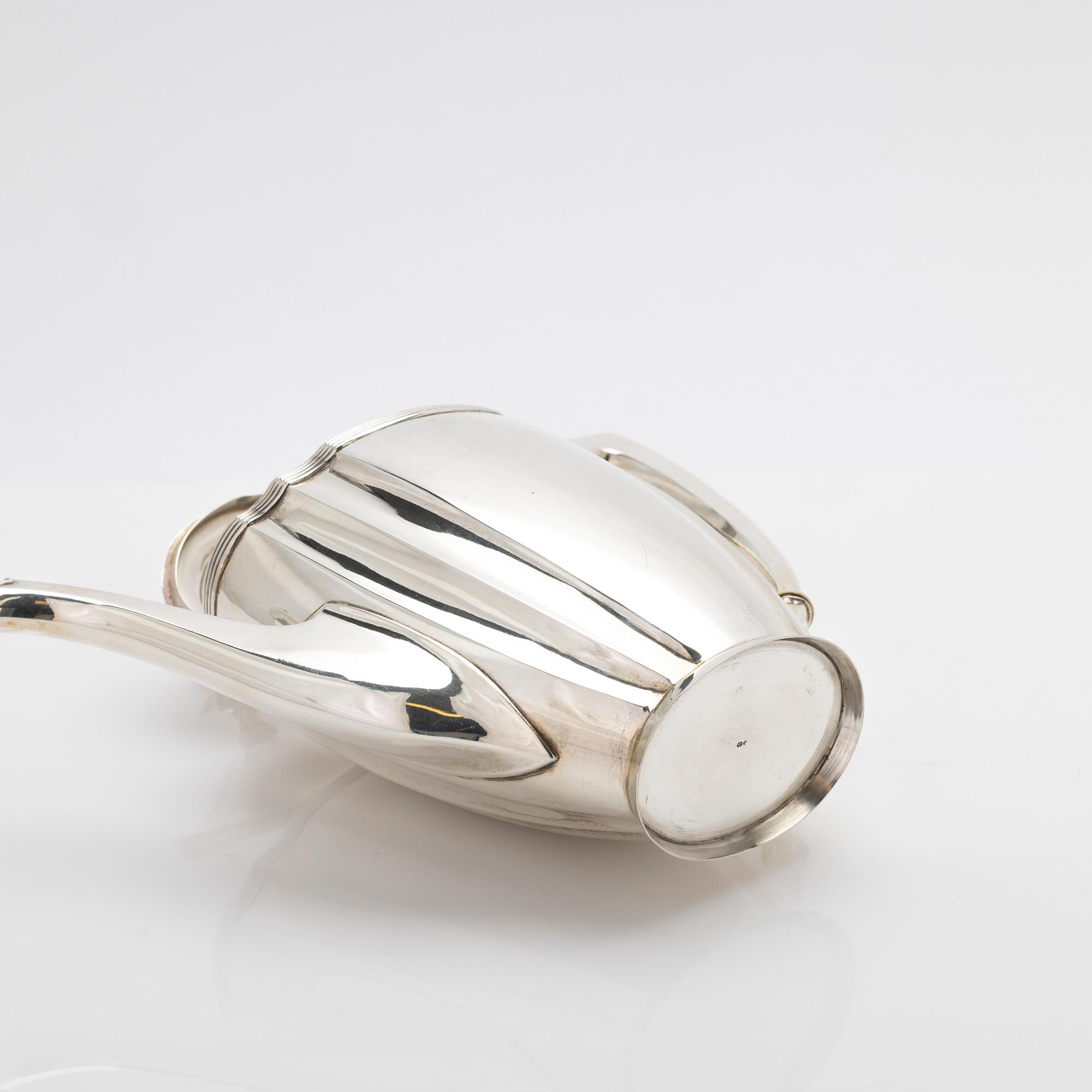 Coffee pot, silver, probably 20th century.