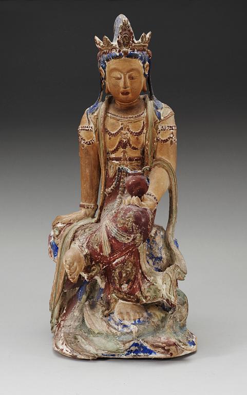 A seated wooden figure of Guanyin, Yuan/Ming dynasty.