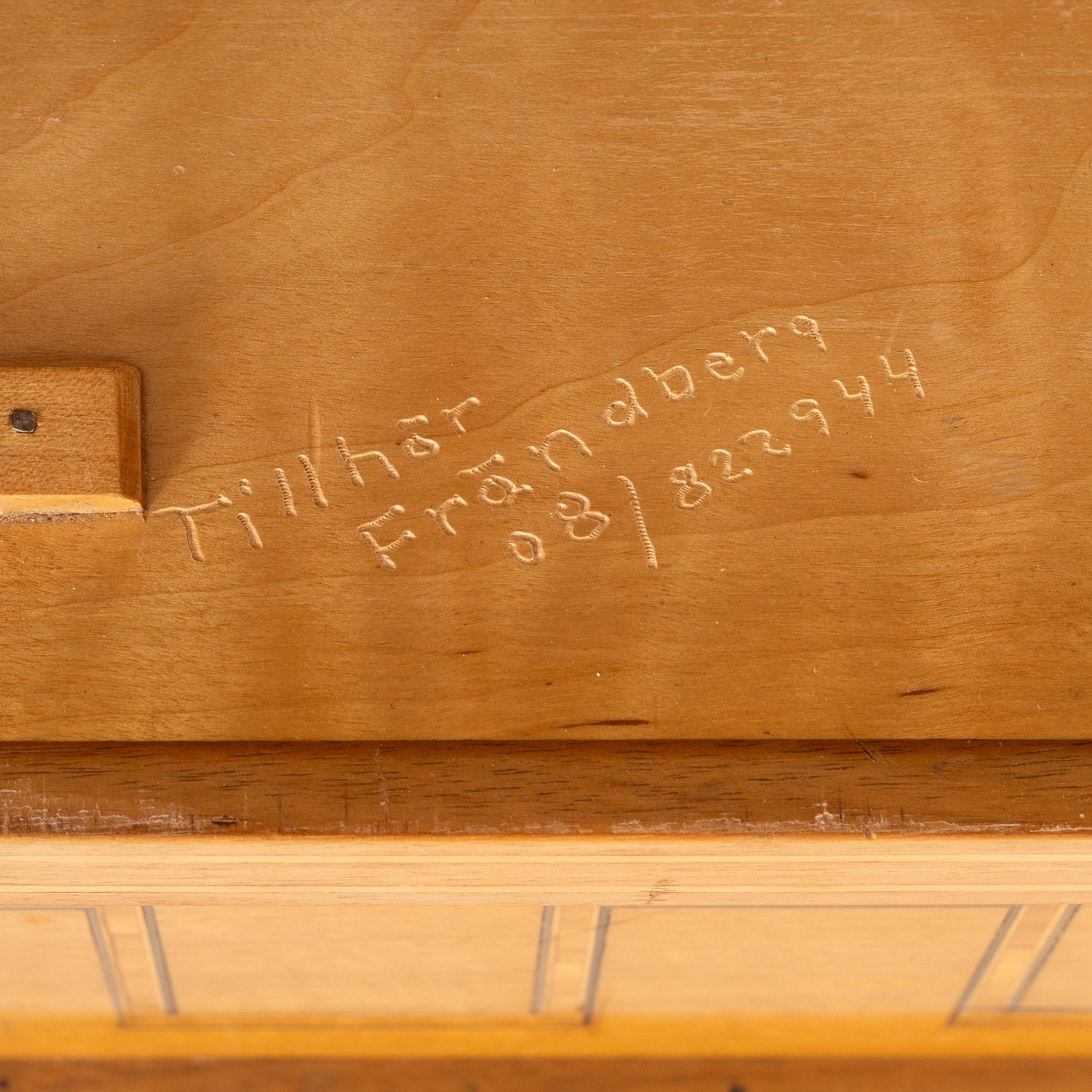 Cabinet/ linen cabinet, first half of the 20th century.