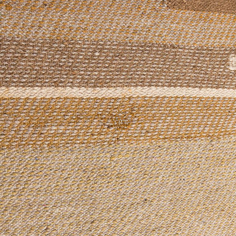 A 1930s finnish flat weave carpet, approximately 430 x 270 cm.