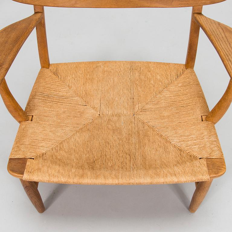 Hans J Wegner, fåtölj, modell CH 22, Carl Hansen & Sons, Odense.