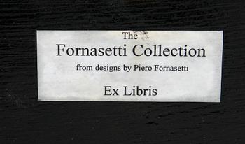 BYRÅ, med Fornasettitapet, 1900-tal, etikettmärkt.