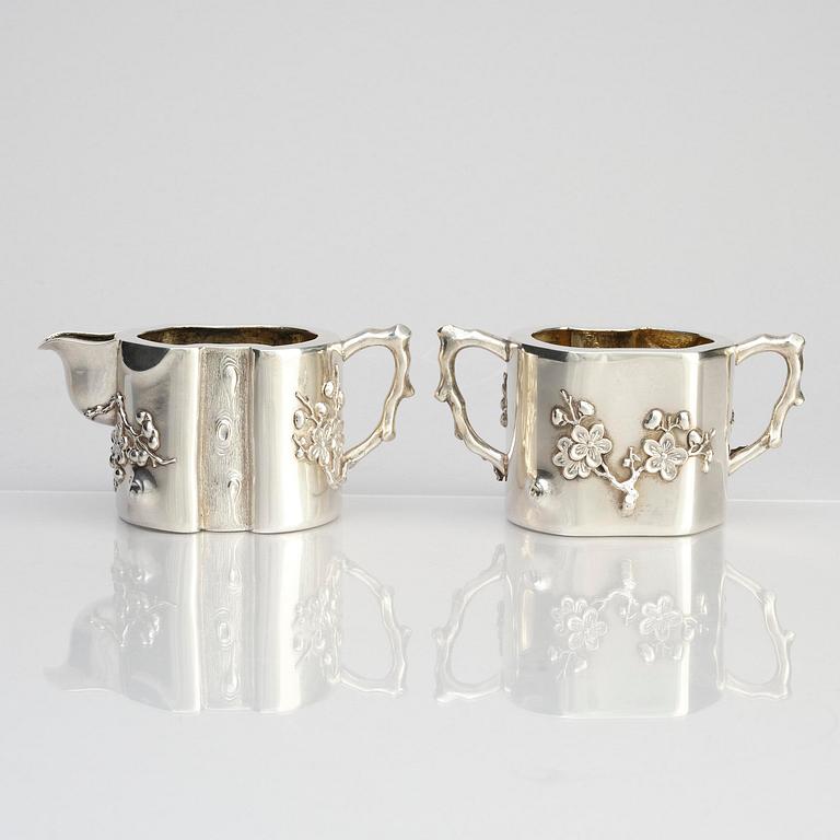 Teservis, fyra delar, silver. Hung Chong & Co, Shanghai, 1900-tal.