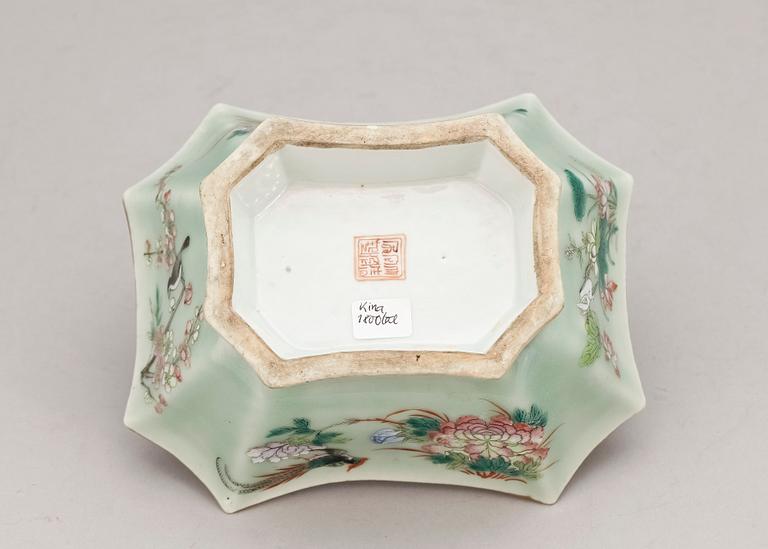 SKÅL, porslin, Kina 1900-tal.