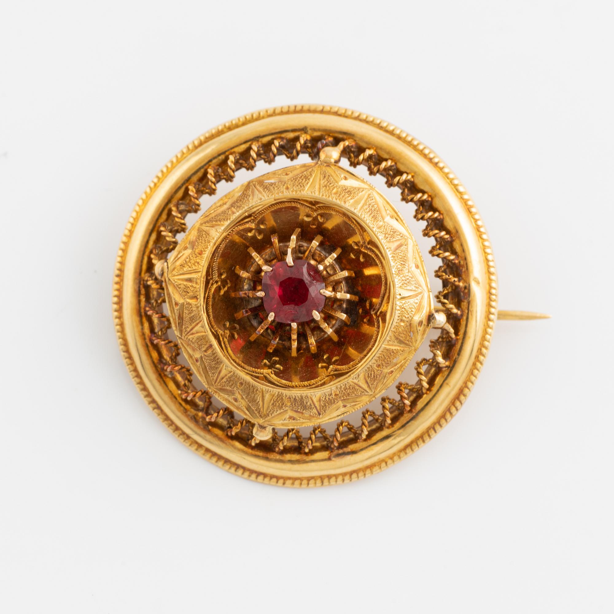 Brosch, Frankrike, 1800-tal, 18K guld med syntetisk sten.
