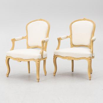 A pair of Louis XV style armchairs, second half of the 20th Century.