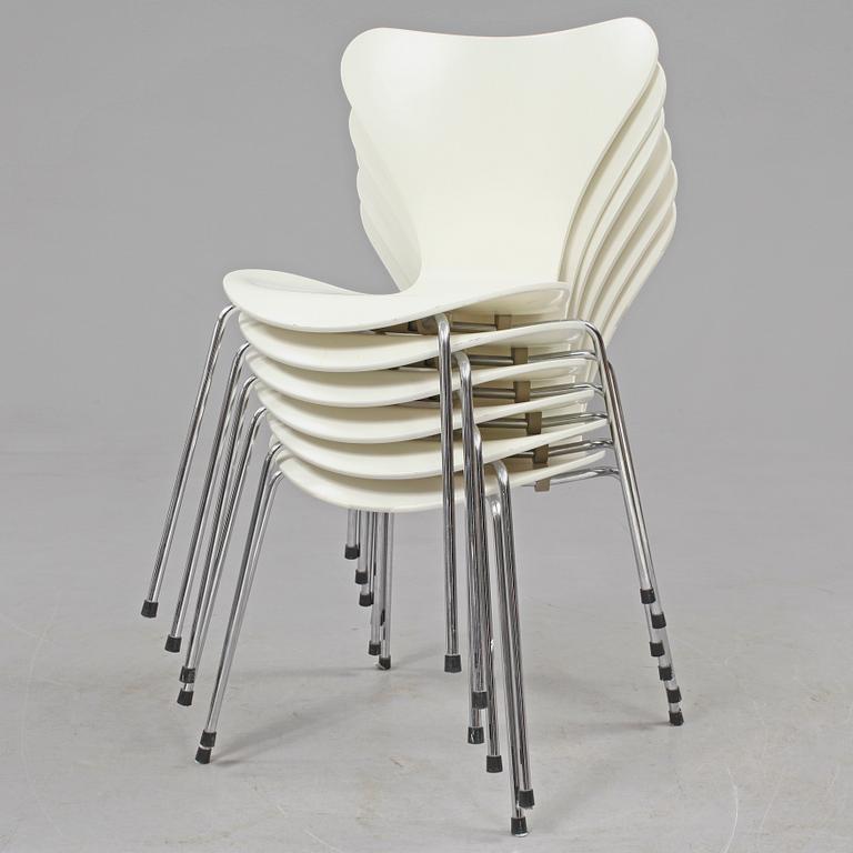 STOLAR, 6 st "Sjuan", Arne Jacobsen, Fritz Hansen, 1900-talets andra hälft.