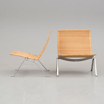 POUL KJAERHOLM, fåtöljer, ett par, "PK-22", Fritz Hansen, Danmark.