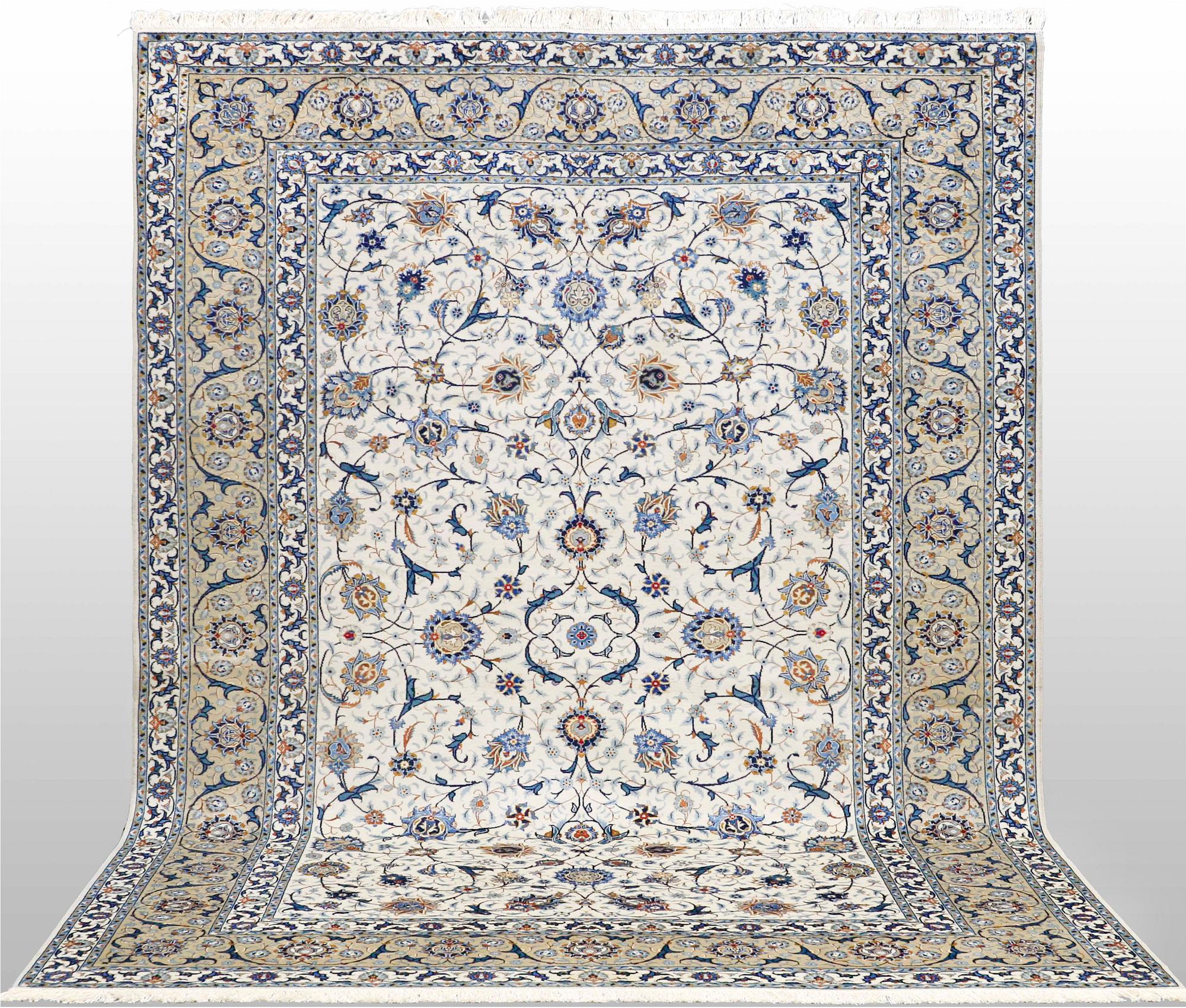 A so called Royal Kashan carpet, ca 344 x 237 cm.