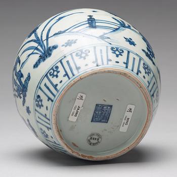 A blue and white jar, Ming dynasty (1368-1664).