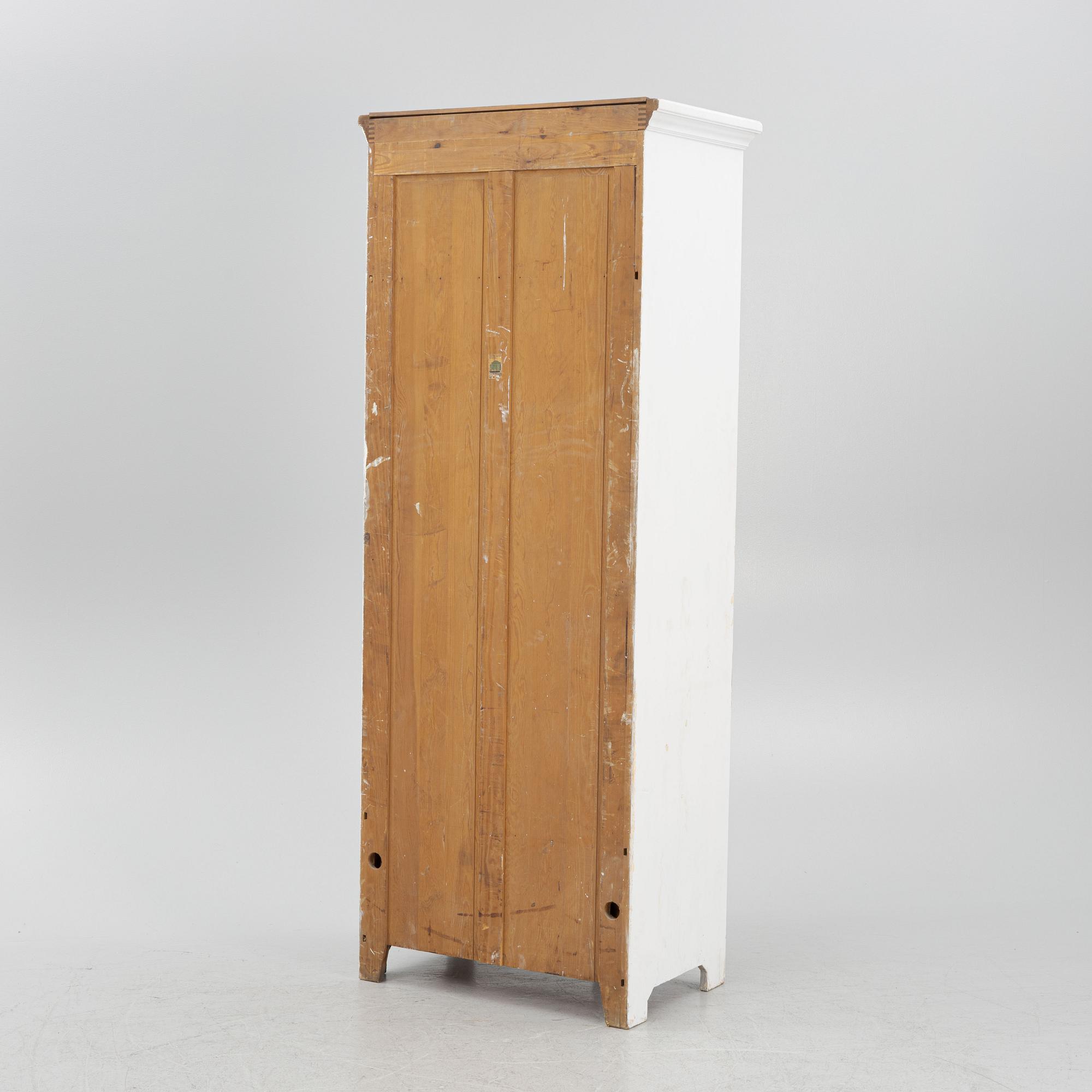 A cabinet, early 20th Century.