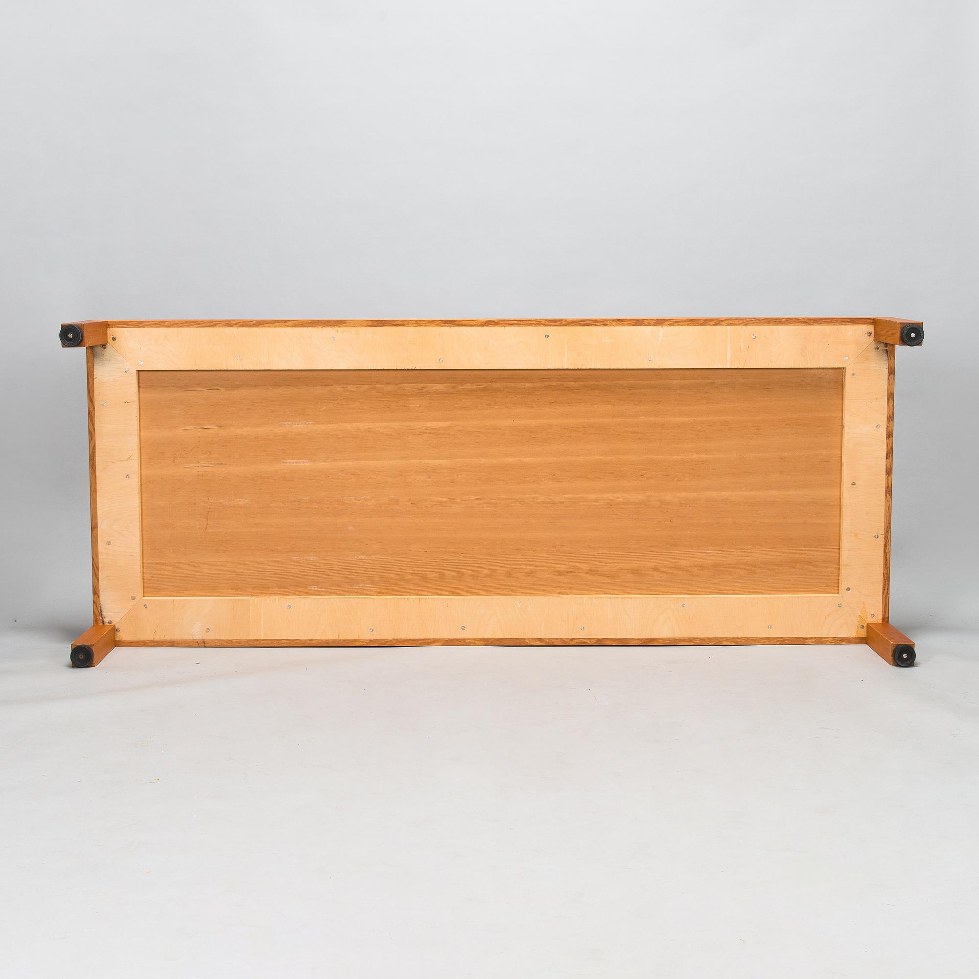 Haroma, Saarinen, and Salo, a sofa collaborative artistic design 1960.
