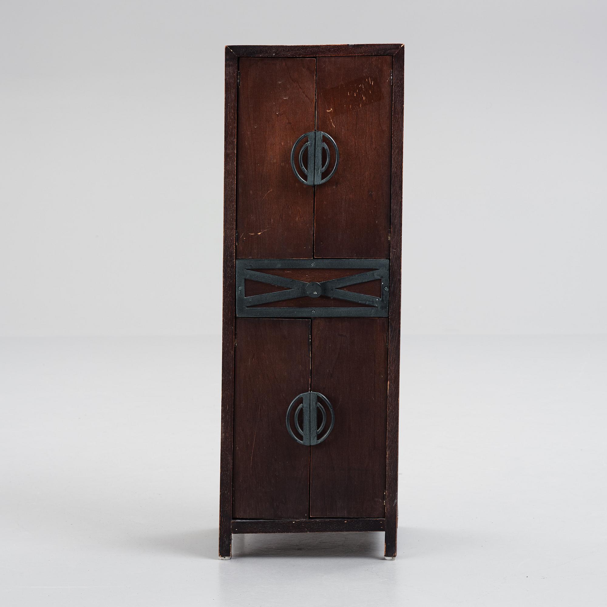 Cabinet, painted wood, 20th century.