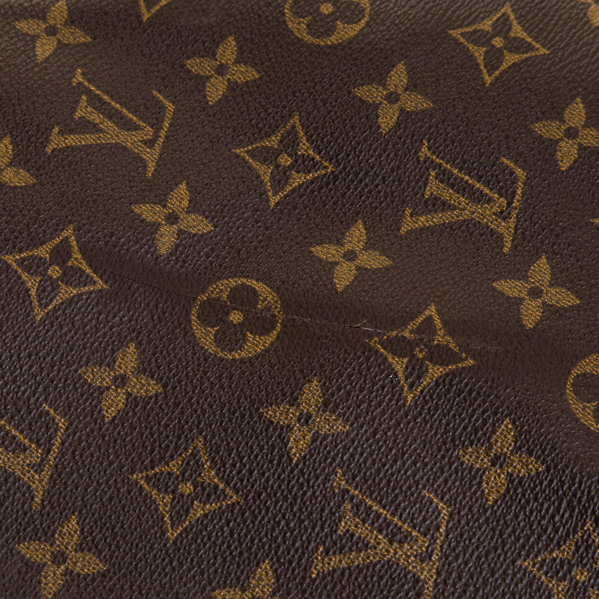 Louis Vuitton, a Monogram Canvas 'Keepall 60 Bandoulière' weekend bag.
