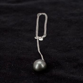 HÄNGSMYCKE, vitguld 18K, tahitipärla 13-14 mm. 2000-tal.