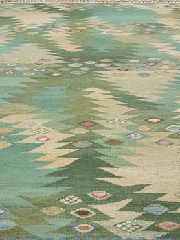 Barbro Nilsson, MATTA. "Tånga, grön H". Gobelängteknik. 256 x 166,5 cm. Signerad AB MMF BN.