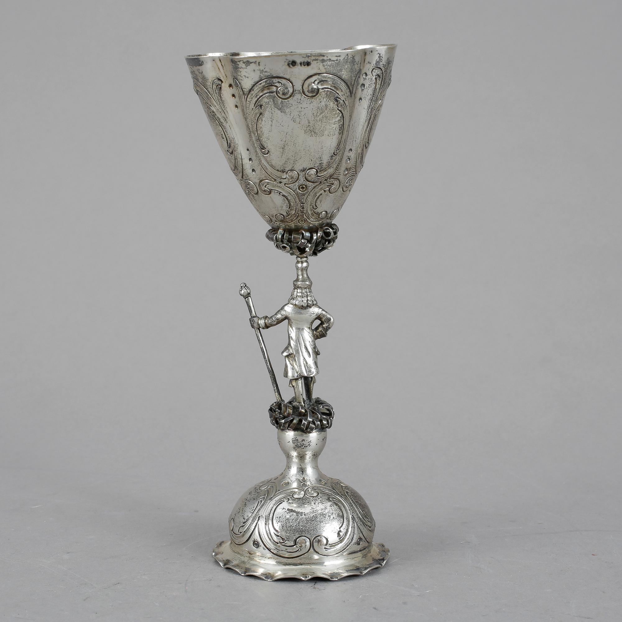 BRÖLLOPSBÄGARE, silver 800, omkring sekelskiftet 1900. Vikt ca 131 gram.
