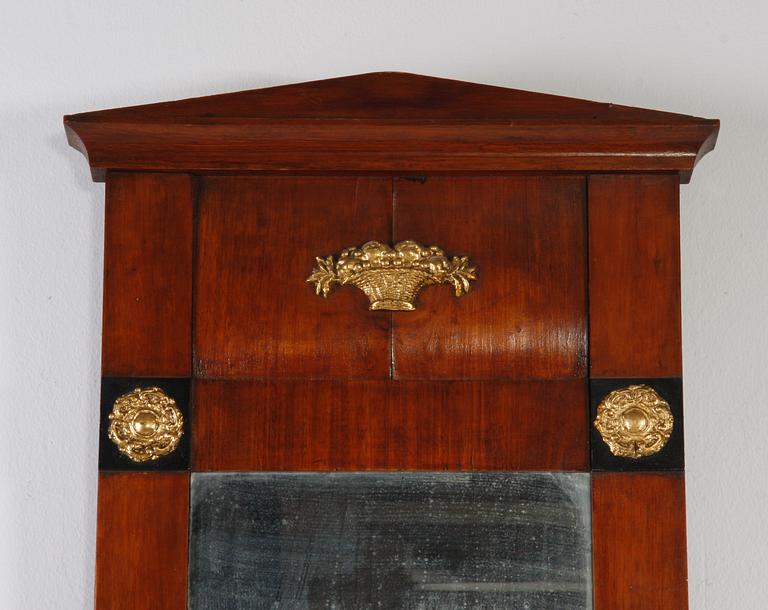 SPEGEL. Karl Johan, 1800-talets första hälft.