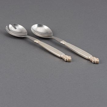 JOHAN ROHDE, a pair of "Dronning/Acanthus" silver sallad cutlery, Georg Jensen, Denmark.